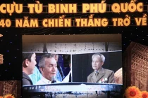 Ảnh xúc động về cựu tù tự mổ bụng ở địa ngục Phú Quốc