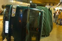 Phong tỏa hầm vượt sông lớn nhất Đông Nam Á