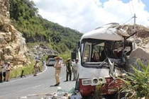 Nhìn lại những tai nạn giao thông thảm khốc nhất năm 2013