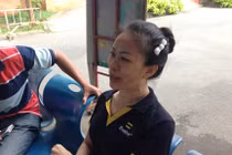 Đau tim với hai phụ nữ “so găng” tên cướp có súng