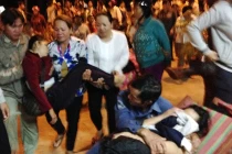 Đêm tối, vẫn lùng sục biển Cần Giờ tìm học sinh mất tích