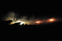 Mục kích pháo phản lực Tornado-G thắp sáng trời đêm