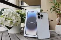 Người Việt làm việc trong bao lâu mới đủ tiền mua iPhone 14