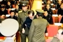 Chủ tịch Triều Tiên bắt chú ngay tại cuộc họp đảng 