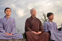 Tại sao chúng ta phải ngồi thiền?