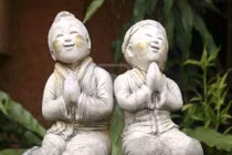 Trì chú qua... điện thoại