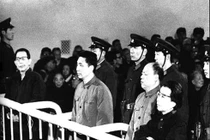 Cuộc đấu phong thủy của “lũ bốn tên” tại Trung Nam Hải 