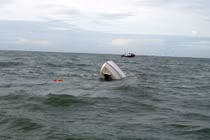 Hạnh bố thí qua việc “nhường sự sống” vụ lật ca nô 