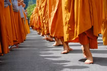 Hai mặt Đời và Đạo 