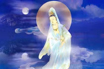 Xức nước hoa cho Bồ-tát