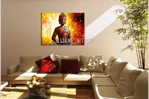 Treo tranh Phật trong phòng khách