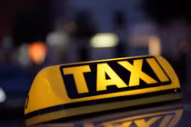 Từ chuyện người tài xế taxi nghĩ về giới luật nhà Phật! 