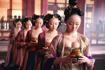 Thú ăn uống quái đản của hoàng đế xưa