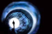 Chuyện thực đến khó tin về thôi miên lùi kiếp 