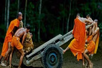 Độc đáo bức ảnh nhà sư Khmer ở chùa Hang