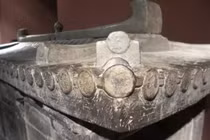 Mộ cổ 1400 năm không bị đánh cắp vì 4 chữ khắc trên quách