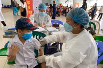 Đà Nẵng khẳng định không bắt học sinh phải tiêm vắc xin phòng COVID-19