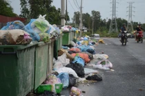 Quảng Ngãi: Nhà máy xử lý rác ngừng hoạt động, dân lãnh đủ