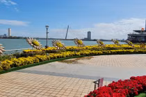 Tết Nguyên tiêu, đường hoa xuân Đà Nẵng vẫn “hot rần rần“