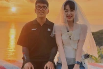 Đi phượt xuyên Việt, cặp đôi có màn cầu hôn cực lãng mạn