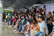 Đà Nẵng: Xem Kỷ lục gia Guinness thế giới trình diễn ô tô mạo hiểm