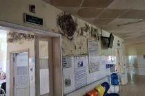 Cận cảnh bệnh viện sản - nhi lớn nhất miền Trung xuống cấp nghiêm trọng