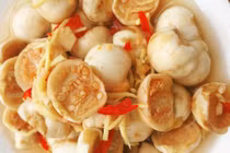 5 nhóm người tốt nhất không nên ăn cà muối