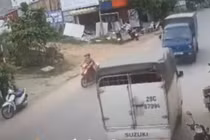 Video: Mất lái, xe tải lao thẳng vào xe khác gây tai nạn liên hoàn