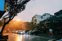 Thời tiết 28/4: khí lạnh tăng cường, miền Bắc mưa dông