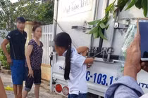 Công an huyện Bố Trạch thông tin về hình ảnh bé gái bị trói vào thùng xe