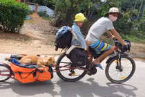 Bán hết tài sản, cặp vợ chồng Vũng Tàu đạp xe chở 2 con nhỏ đi phượt khắp Việt Nam