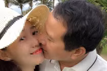 Quan huyện, tỉnh “bay ghế” vì lộ clip “nóng”, quan hệ bất chính