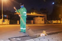 Khi cả xã hội ở nhà cách ly an toàn thì những người này vẫn ở ngoài đường