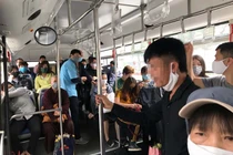 Dịch Covid-19: Từ 0h ngày 28/3, toàn bộ các xe bus ở Hà Nội ngừng hoạt động