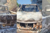 Hiện trường vụ cháy xe.