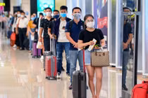  Nhiều người TP.HCM được bay về nhà sau vài tháng kẹt lại Hà Nội