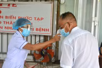 Phạt đến 10 năm tù nếu khai báo y tế không trung thực