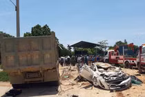 Tin nóng ngày 4/6: Xe tải đè bẹp Toyota Vios, cảnh tượng thương tâm không ai dám nhìn