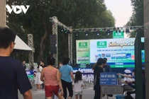 Nghịch lý: Thu phí “quần dài”, miễn phí “quần đùi” ở công viên Thống Nhất