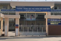 3 học sinh bị nhóm côn đồ đánh gãy sống mũi, đâm thủng bụng