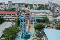 Cảnh hoang tàn tại công viên nước nổi tiếng một thời ở TP HCM