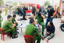 Địa bàn, tiền khủng/tháng tiểu thương nộp cho vợ chồng Loan “cá“