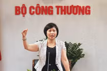 Khởi tố nguyên Thứ trưởng Hồ Thị Kim Thoa: Thu 50 tỷ bán cổ phiếu... có bị xung công?