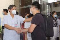 Bệnh viện Bạch Mai xuất quân khảo sát xây Trung tâm hồi sức COVID-19 ở TP HCM