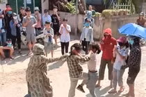 Nữ sinh Tuyên Quang ẩu đả, nhiều người cổ vũ: Hỏi trách nhiệm nhà trường?