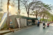 Hà Nội: Vỉa hè hai bên bờ sông Sét bị chiếm dụng nghiêm trọng