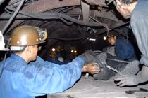 Công nhân công ty than Khe Chàm bị đá rơi đè tử vong