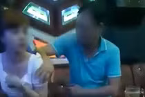 Cán bộ Kiểm sát hát karaoke “ôm”, lãnh đạo Thi hành án nghi vào nhà nghỉ... hiểu luật vi phạm, xử sao cho đáng?