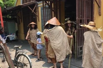 Hé lộ động cơ người nhà Phan Văn Anh Vũ giả ăn xin “quậy” ở Hội An