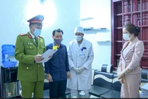 Nữ giám đốc “xinh đẹp” lừa tiền bảo hiểm “rút ruột” hơn 200 triệu đồng